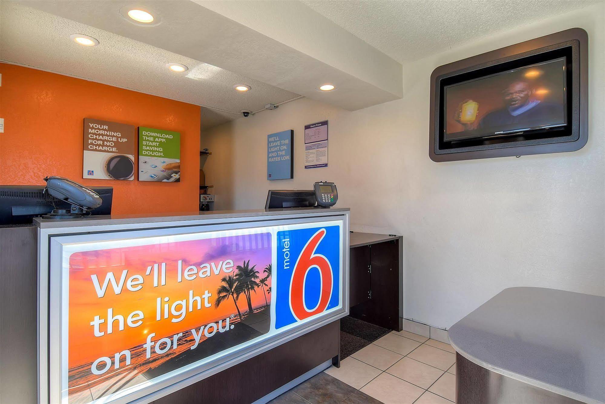 Motel 6-Long Beach, Ca - Los Angeles Bagian luar foto