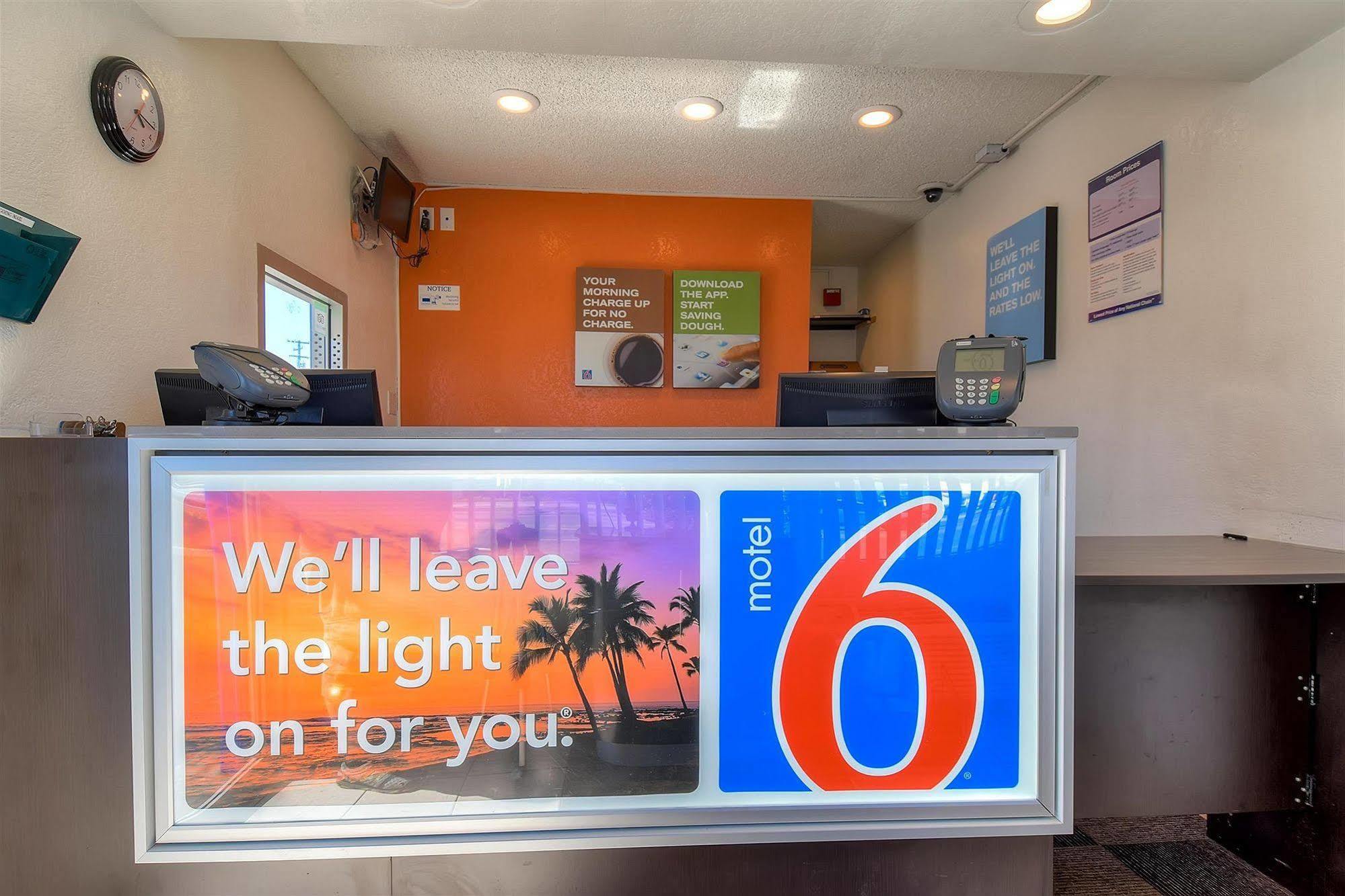 Motel 6-Long Beach, Ca - Los Angeles Bagian luar foto